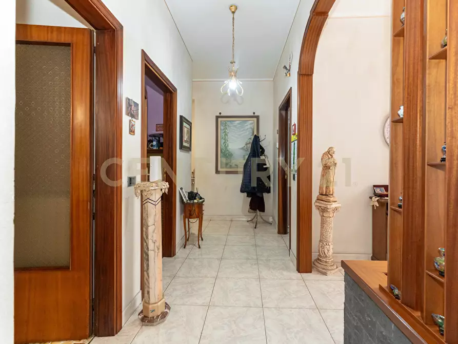 Immagine 8 di Pentalocale in vendita  in Via Goffredo Mameli 4 a Belpasso