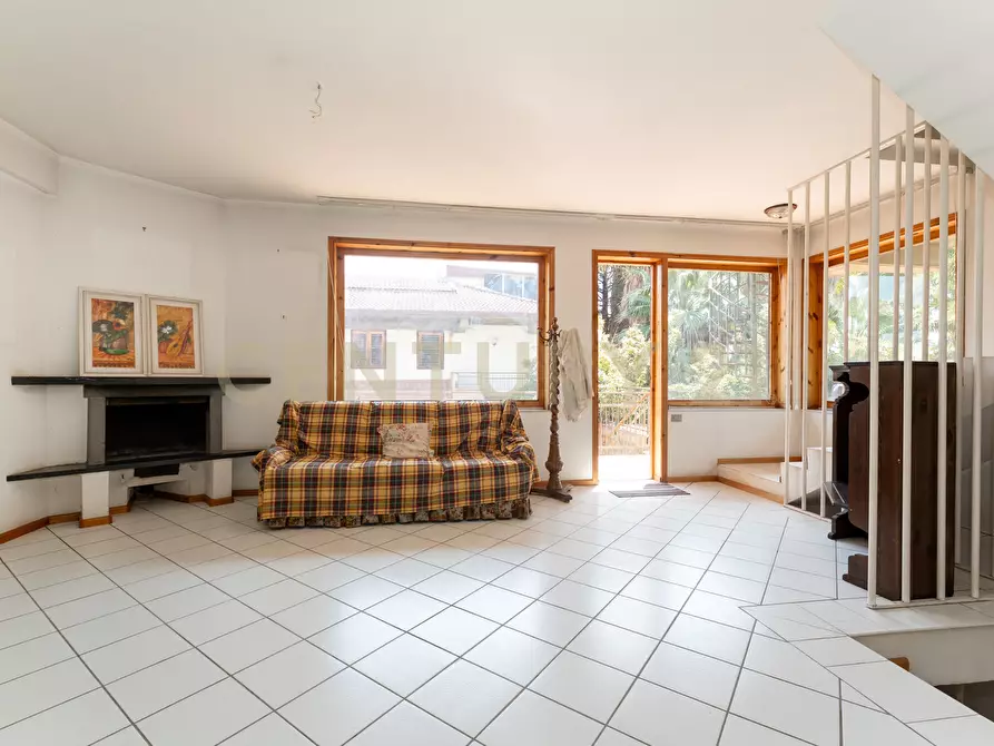 Immagine 12 di Villa in vendita  in Via dei Ciclopi 71 a Aci Catena