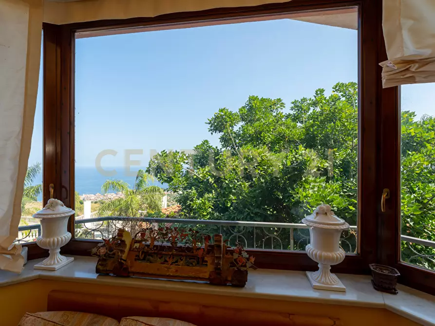 Immagine 14 di Villa in vendita  in Via Timparosa 39 a Aci Castello