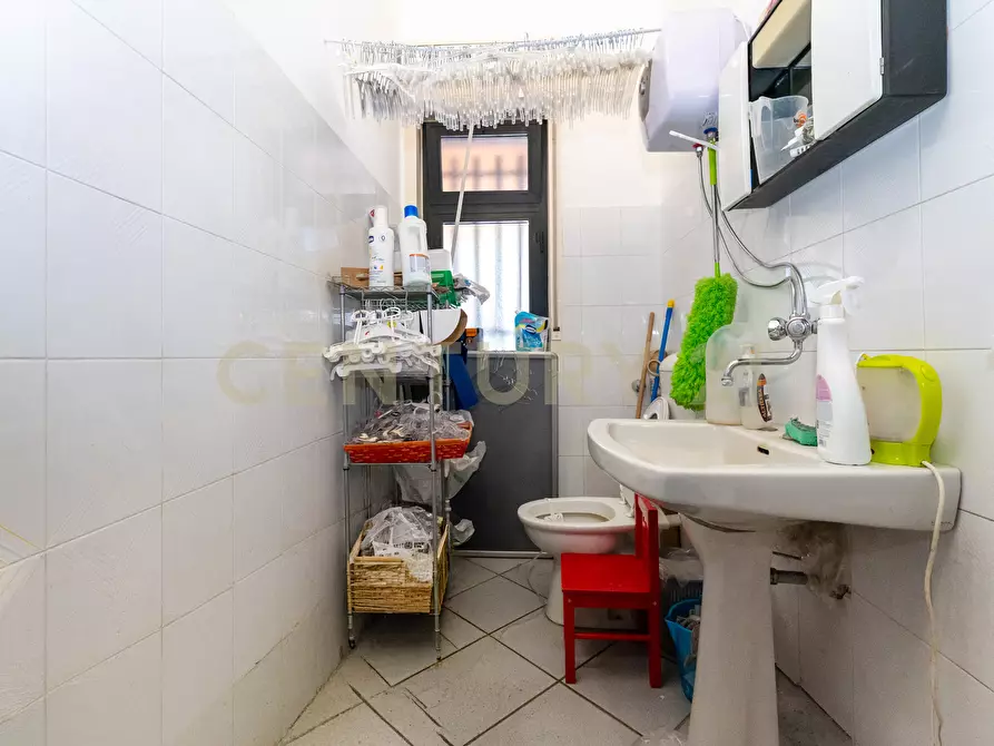 Immagine 32 di Attività commerciale in vendita  in Via Vittorio Emanuele 214 a Belpasso