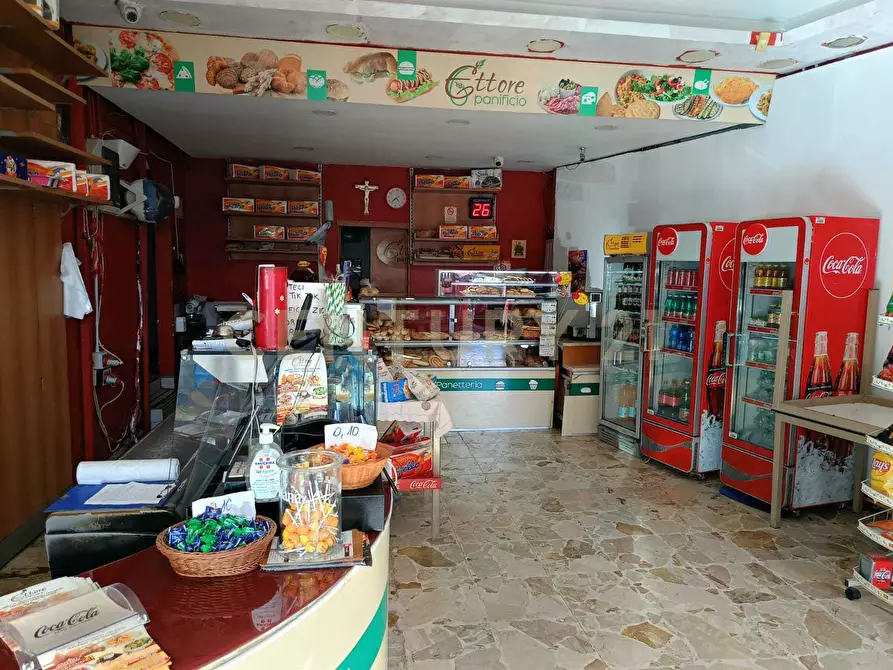 Immagine 1 di Attività commerciale in vendita  in Via Aldebaran 6/8/10 a Catania