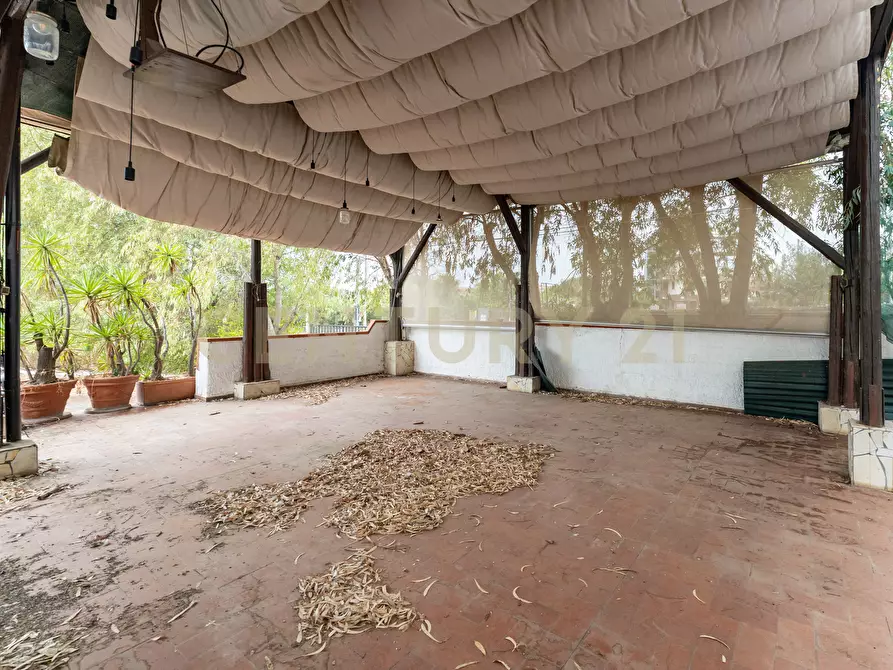 Immagine 37 di Locale commerciale in affitto  in Via Catira 2 a San Gregorio Di Catania