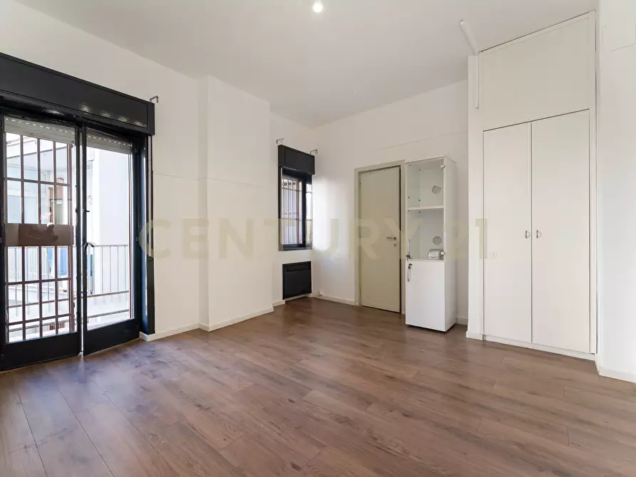 Immagine 33 di Pentalocale in affitto  in Piazza Europa 13 a Catania
