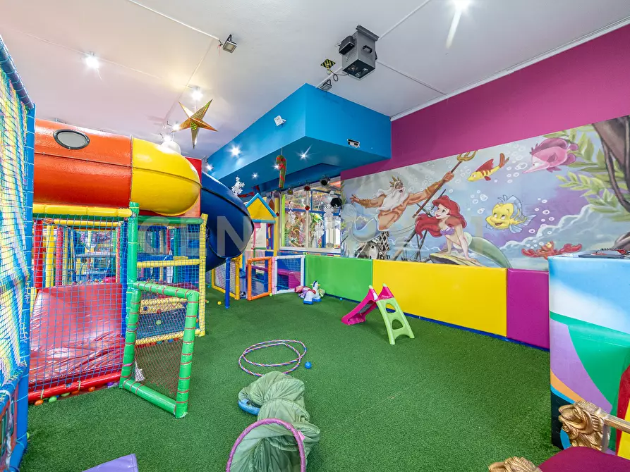 Immagine 17 di Attività artigianale in vendita  in Via Villa Glori 87 a Catania