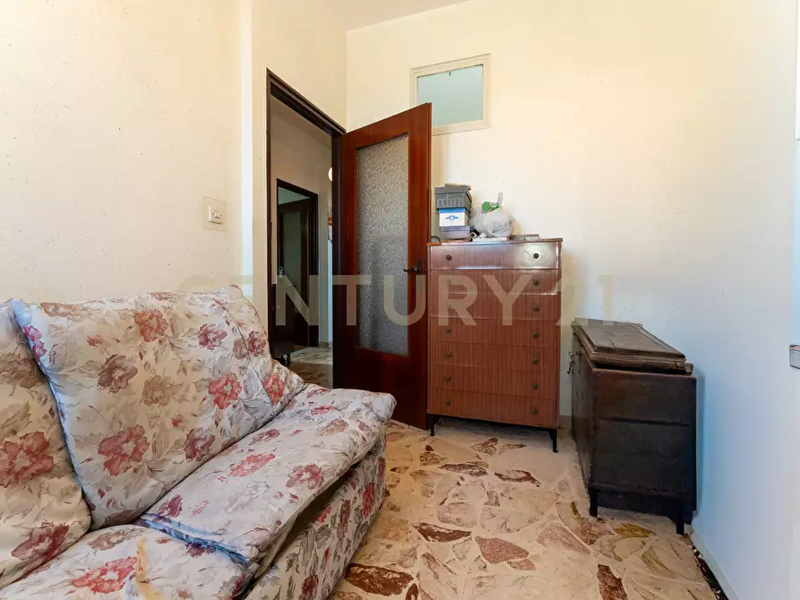 Immagine 32 di Palazzo in vendita  in Via Sebastiano Catania 284 a Catania
