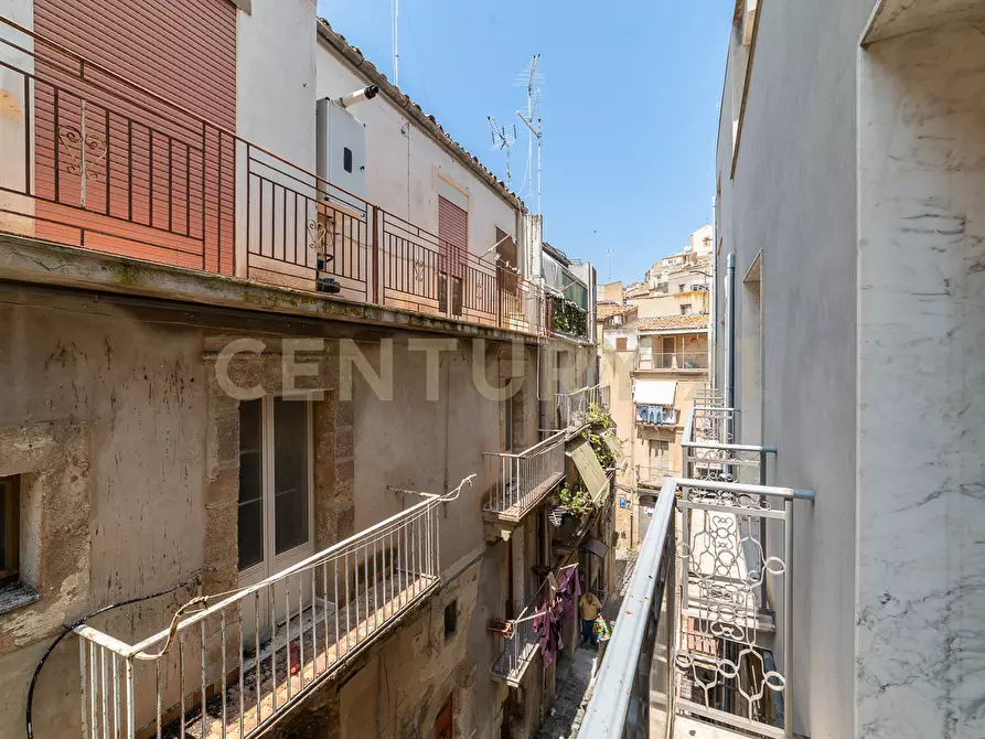 Immagine 15 di Casa indipendente in vendita  in Via Minciardi 38 a Caltagirone