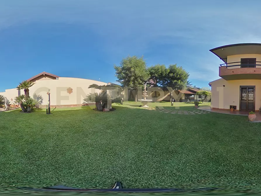 Immagine 101 di Villa in vendita  in Via Salemi 19 a Mascalucia