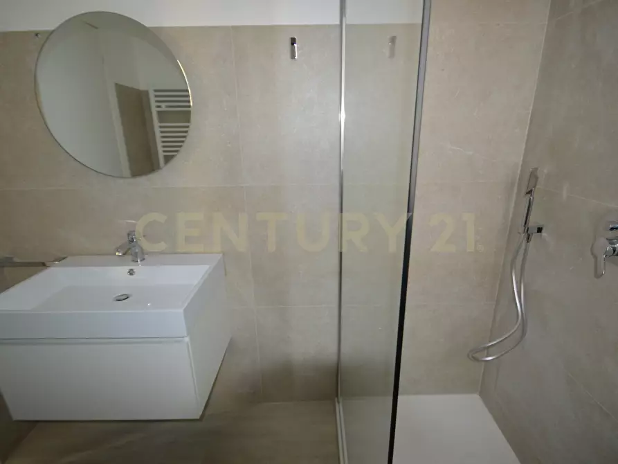 Immagine 19 di Pentalocale in vendita  in Viale Giulio Cesare 3 a Grosseto