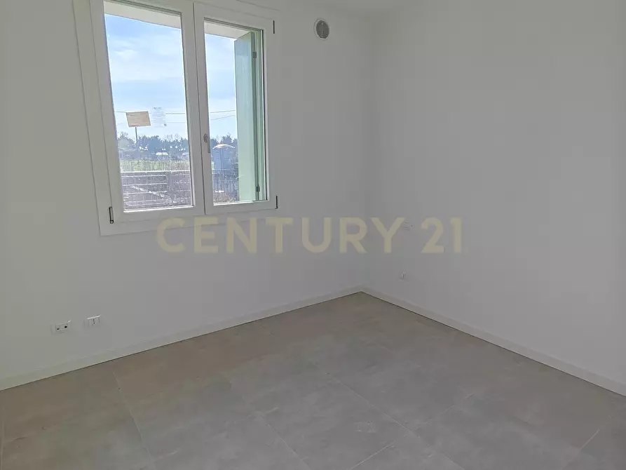 Immagine 15 di Trilocale in vendita  in Via Toffanelle Nuove a Verona