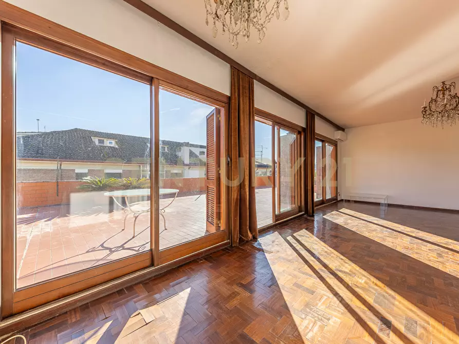 Immagine 7 di Attico in vendita  in Via Francesco Borgatti 18 a Roma