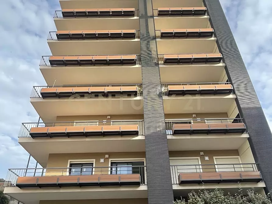 Immagine 1 di Appartamento in vendita  in Viale Mario Rapisardi 230 a Catania