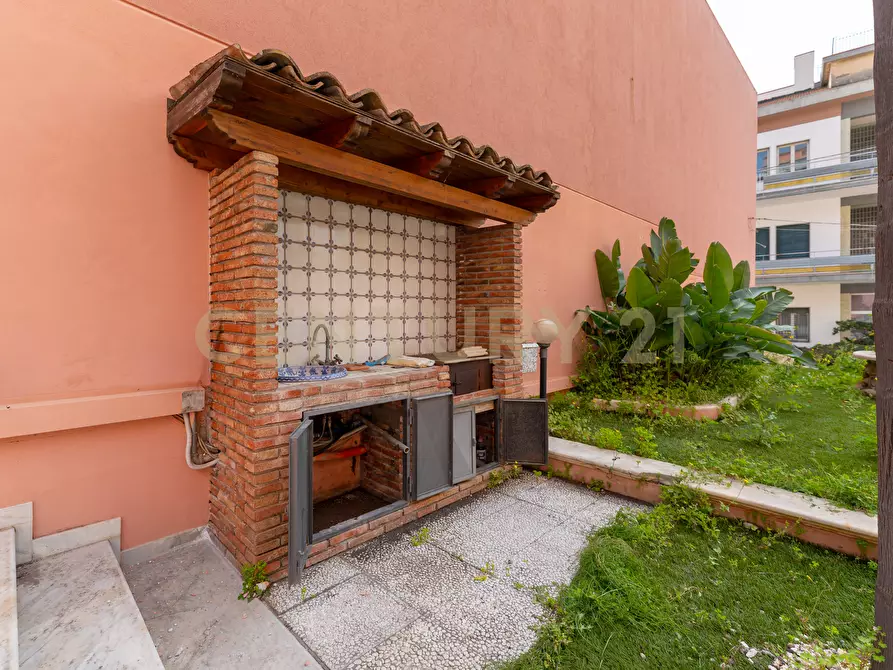 Immagine 40 di Villa in vendita  in Via Ingegnere 130 a Catania