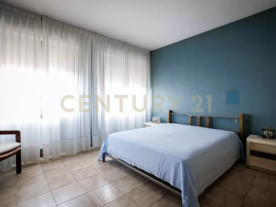 Immagine 14 di Trilocale in vendita  in Via Tazio Nuvolari 210 a Roma