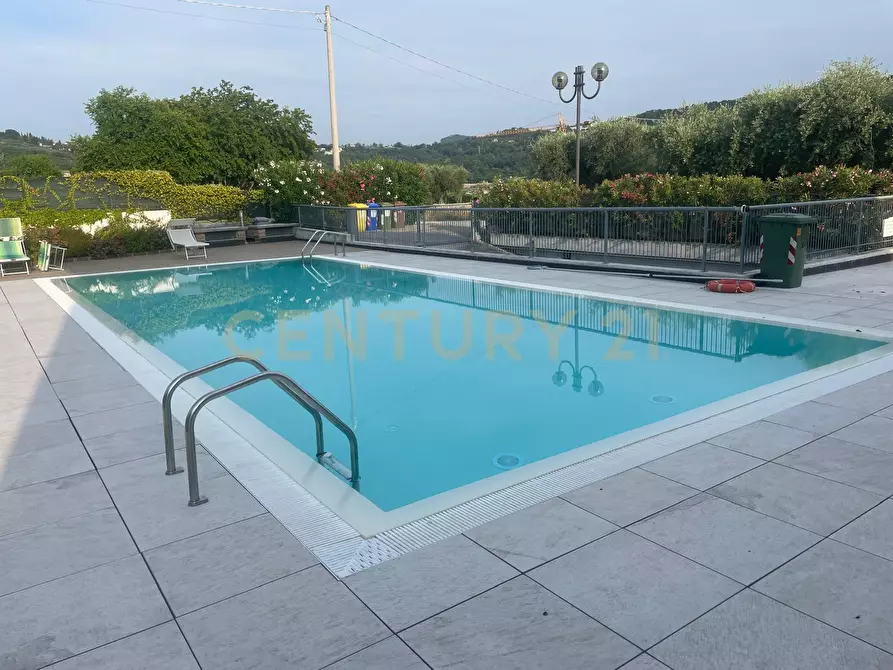 Immagine 1 di Quadrilocale in vendita  in Via Vittorio Monese a Garda