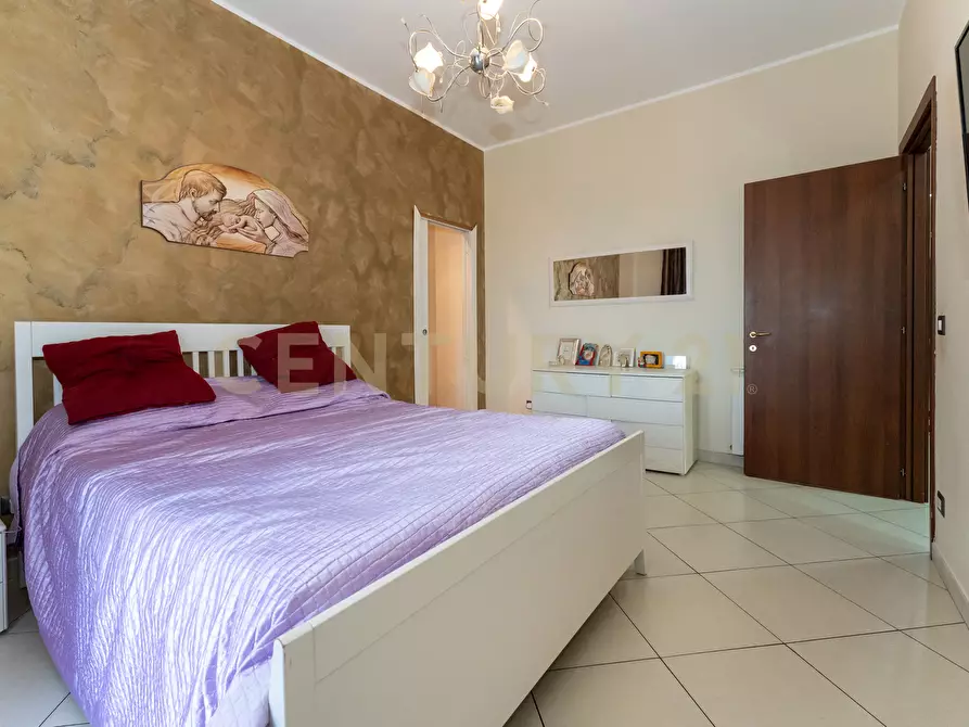 Immagine 43 di Pentalocale in vendita  in Via Cesare Battisti 34 a Belpasso