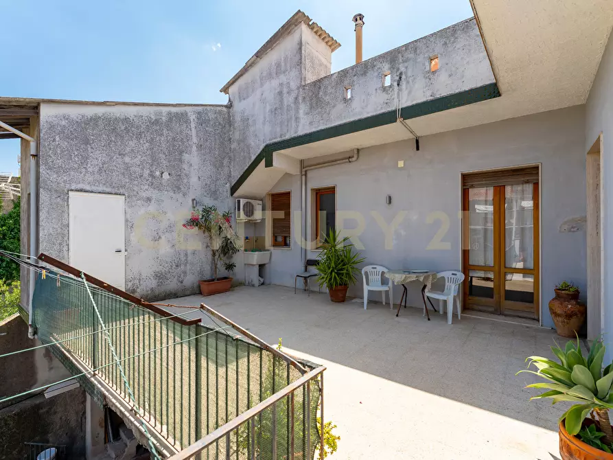 Immagine 46 di Casa semindipendente in vendita  in Via Duca degli Abruzzi 105 a San Giovanni La Punta