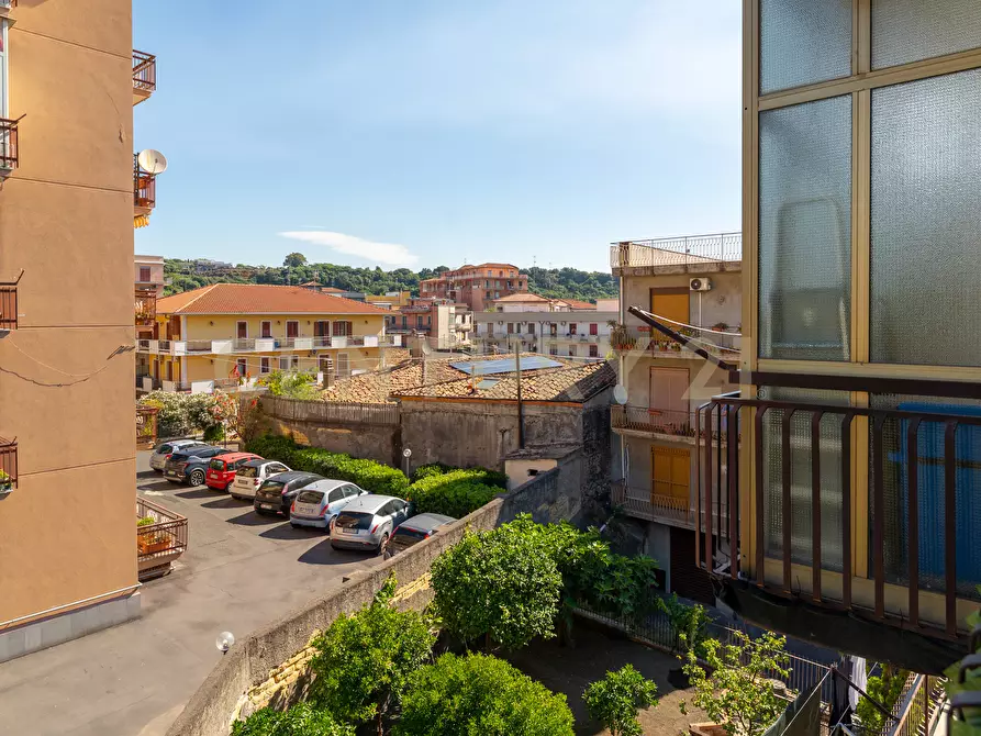 Immagine 19 di Quadrilocale in vendita  in Via Jacopo Vignerio 5 a Catania