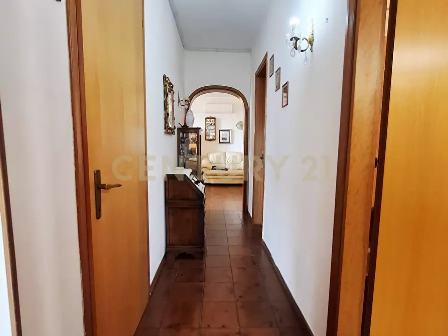 Immagine 10 di Quadrilocale in vendita  in Via Porta Medina a Orbetello