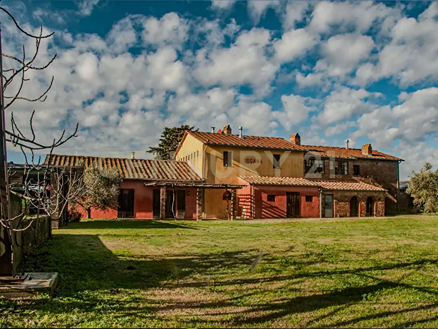 Immagine 2 di Rustico / casale in vendita  in località podere dogana a Roccastrada