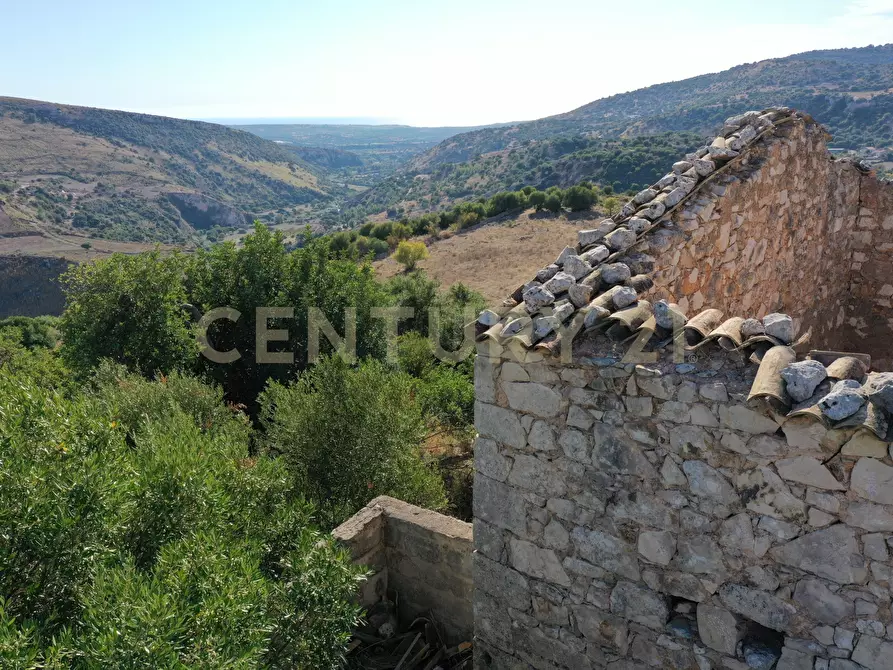 Immagine 17 di Rustico / casale in vendita  in Via dei Tulipani 21 a Ragusa