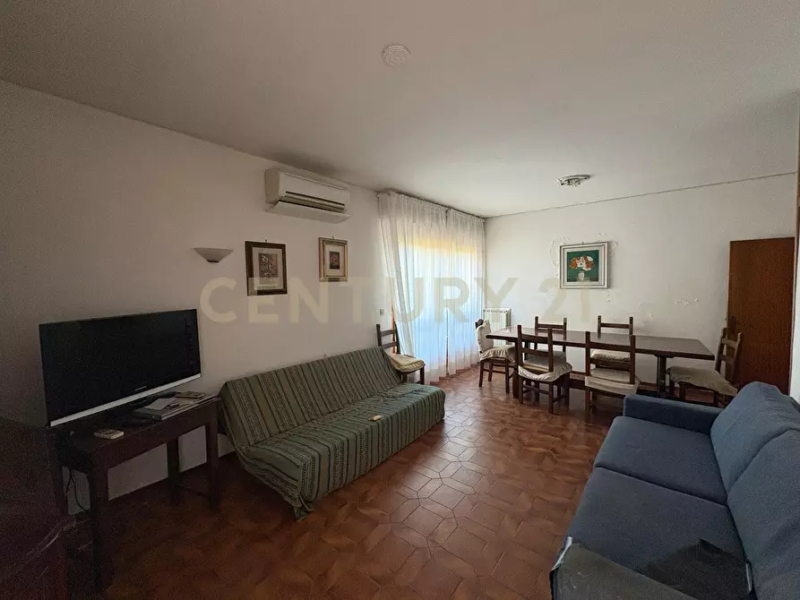 Immagine 1 di Pentalocale in vendita  in Via Orbetellana a Scansano