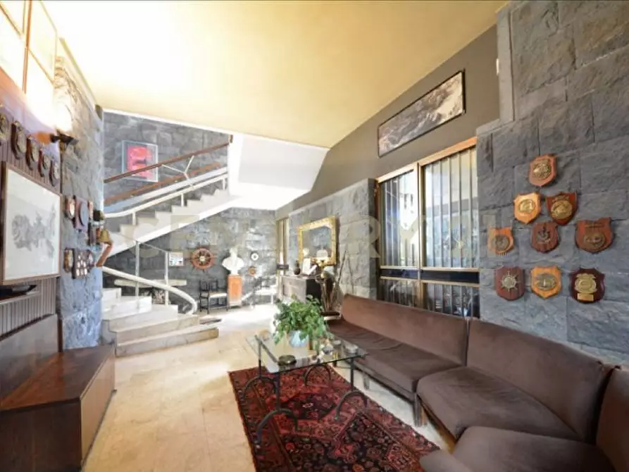 Immagine 17 di Villa in vendita  in Via Garitta 62 a Acireale