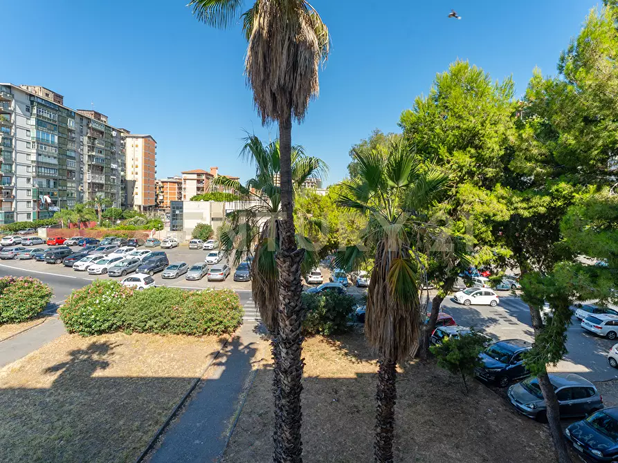 Immagine 18 di Bilocale in affitto  in Viale Alcide De Gasperi 52 a Catania