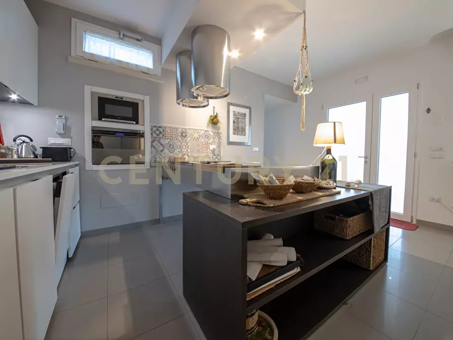 Immagine 58 di Villa in vendita  a Carovigno