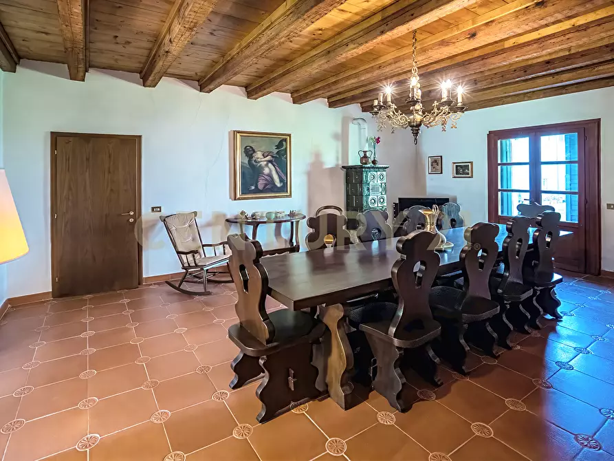 Immagine 78 di Villa in vendita  in Via Adige 25 a Brentino Belluno