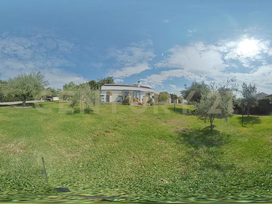 Immagine 93 di Villa in vendita  in Via Dietro Serra 2 a Viagrande