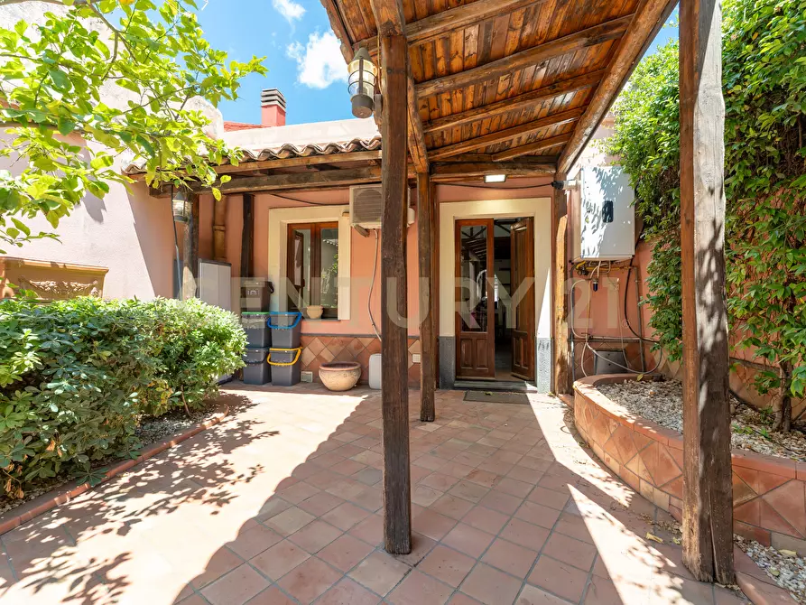 Immagine 14 di Casa indipendente in affitto  in Via Etnea 90 a Mascalucia