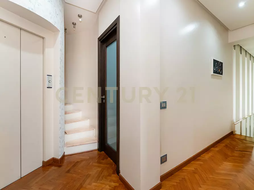 Immagine 47 di Villa in vendita  in Via G. Pezzana 11 a Aci Castello