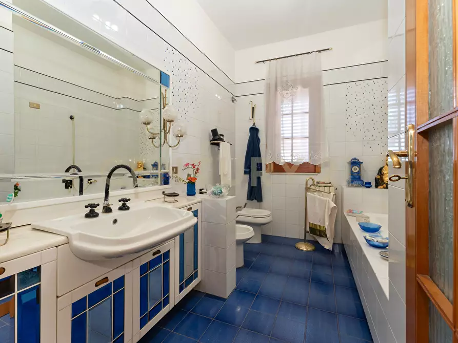 Immagine 58 di Villa in vendita  in Via Ottavia Penna 50 a Caltagirone