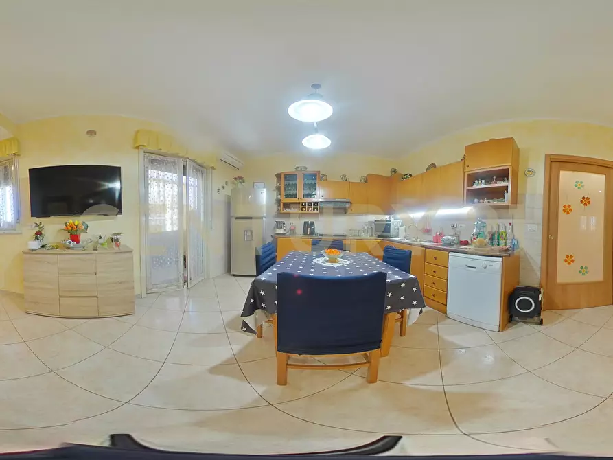 Immagine 3 di Trilocale in vendita  in Via Riccardo Wagner 50 a Acireale