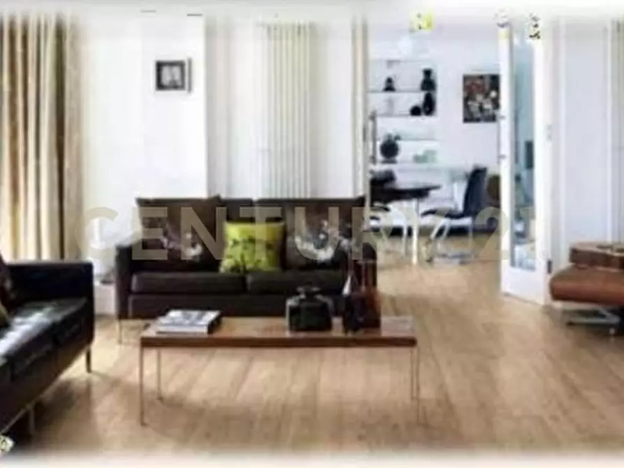 Immagine 17 di Villa in vendita  in Via Stazzone a Aci Sant'antonio