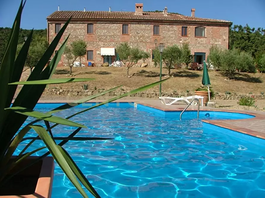 Immagine 1 di Agriturismo in vendita  in agriturismo lampugnano 47 a Civitella Paganico