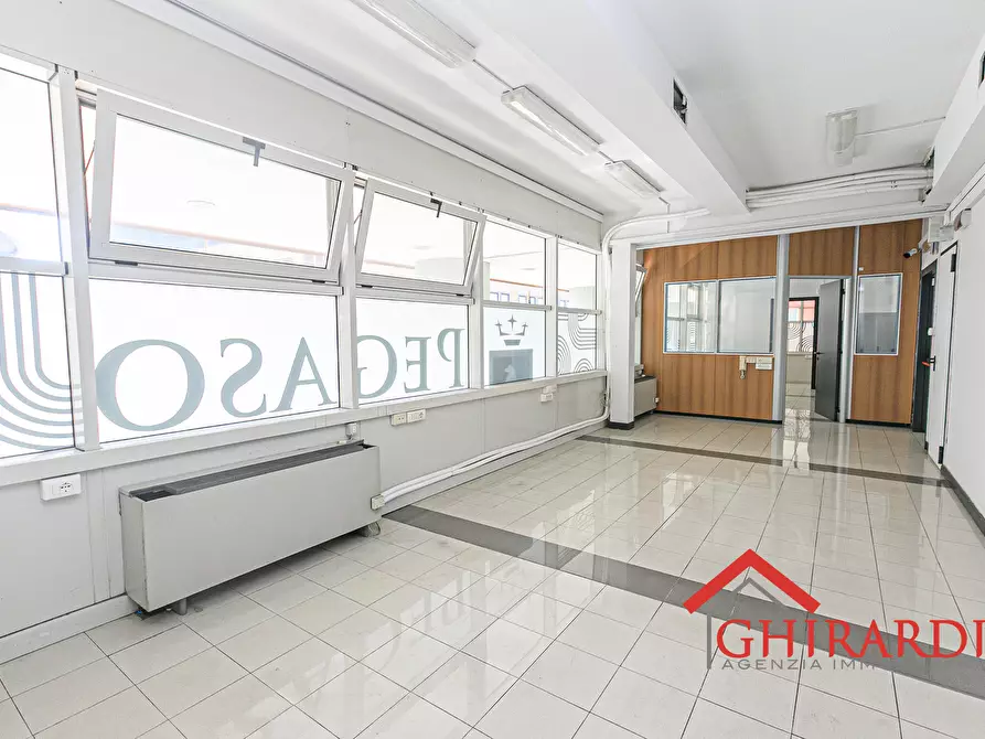 Immagine 6 di Ufficio in affitto  in Via Angelo Scarsellini 119 a Genova