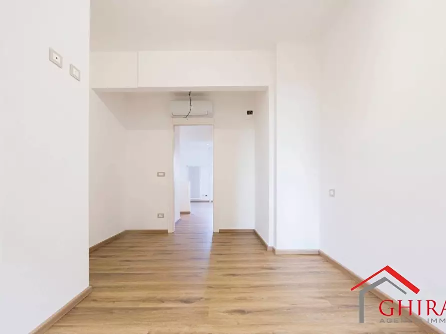 Immagine 19 di Quadrilocale in vendita  in Corso Andrea Podestà 8 a Genova