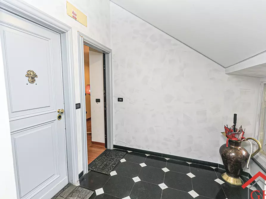 Immagine 39 di Quadrilocale in vendita  in Via Sardorella 85A a Sant'olcese