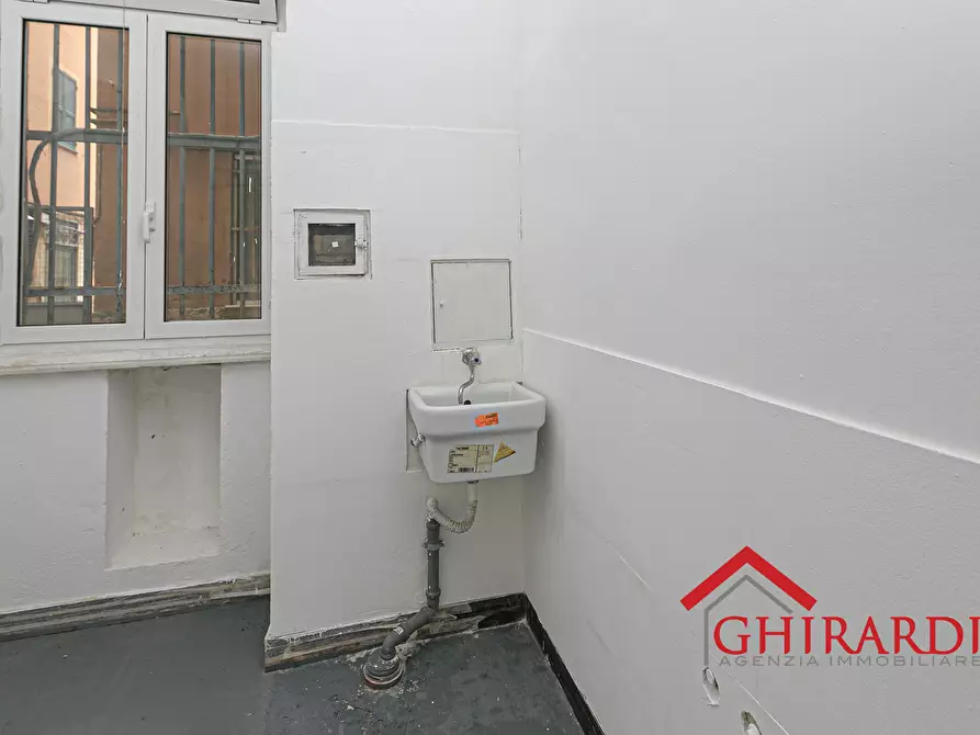 Immagine 5 di Garage in vendita  in VIA MONFALCONE 1A a Genova