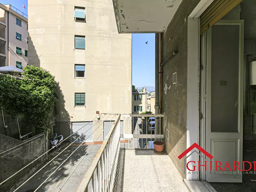 Immagine 22 di Bilocale in vendita  in Via Antonio Sant'Elia 21 a Genova
