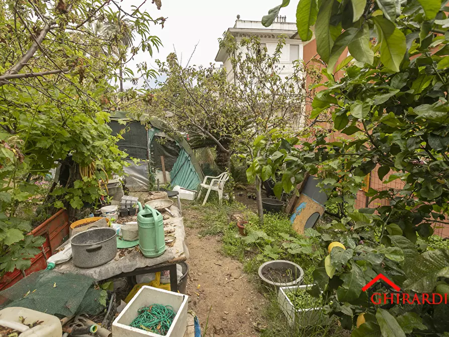 Immagine 21 di Garage in vendita  in Viale Villa Chiesa a Genova