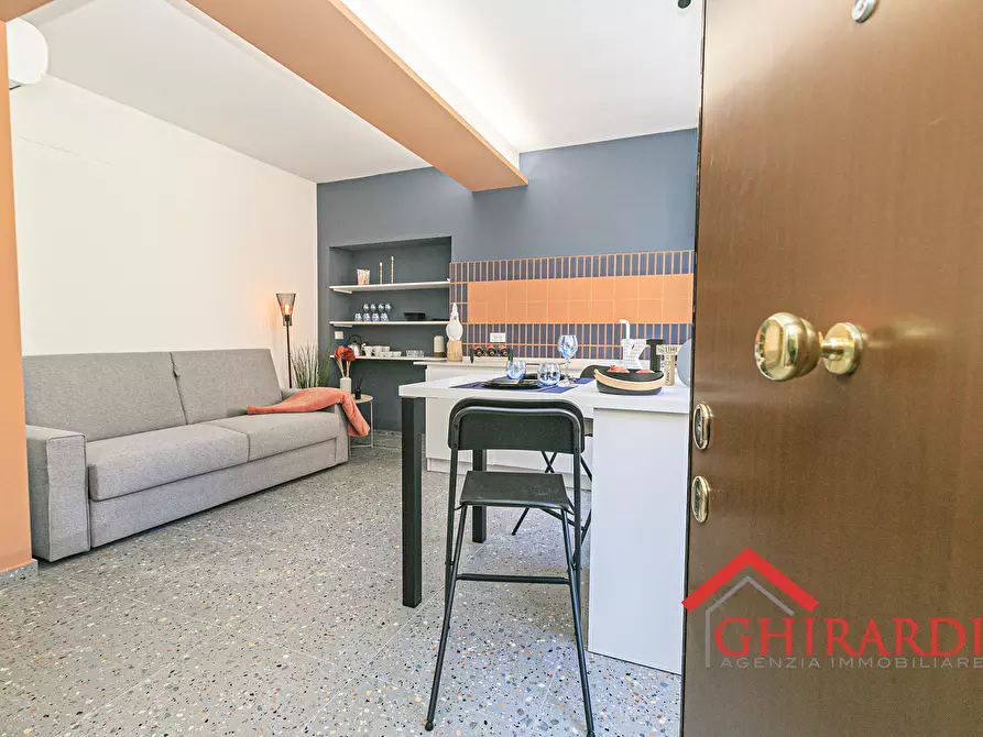 Immagine 2 di Bilocale in vendita  in Via Ramiro Ginocchio 10 a Genova