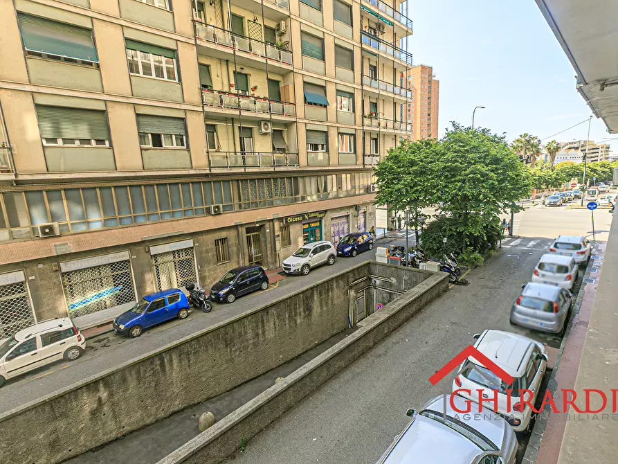 Immagine 27 di Ufficio in vendita  in VIA ERIDANIA 8 a Genova