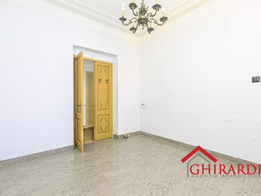 Immagine 23 di Quadrilocale in vendita  in Piazza Cristoforo Bonavino 11 a Genova