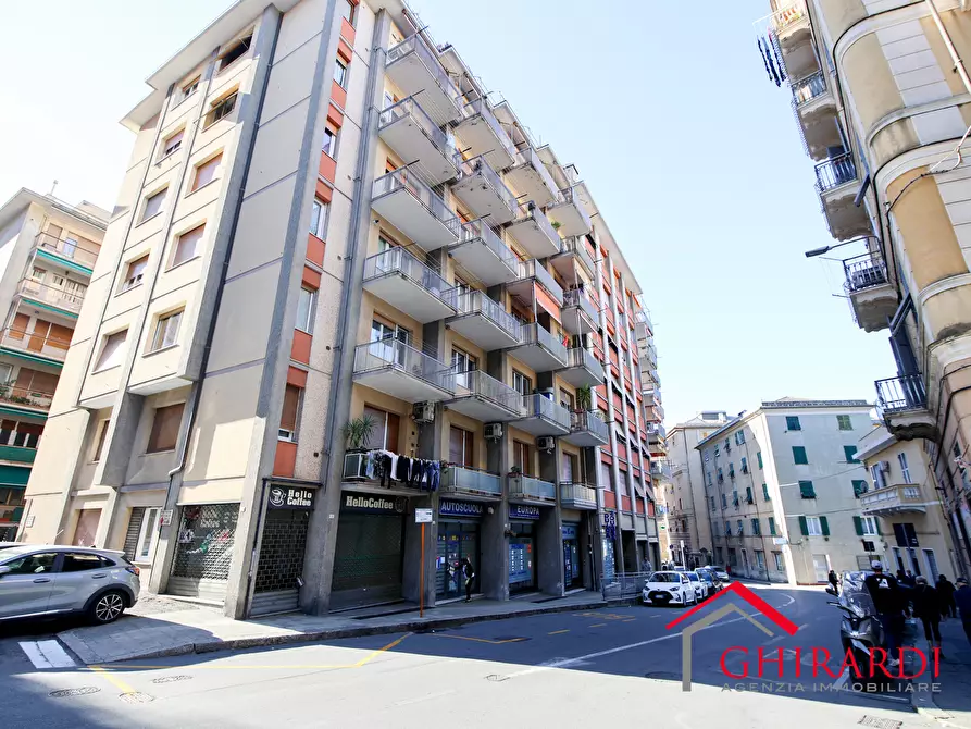 Immagine 52 di Quadrilocale in affitto  in Via Borzoli 10 a Genova