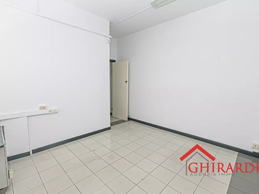 Immagine 24 di Ufficio in affitto  in Via Angelo Scarsellini 119 a Genova