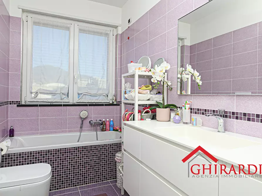 Immagine 29 di Trilocale in vendita  in VIA CIBRARIO SC B 33 a Genova