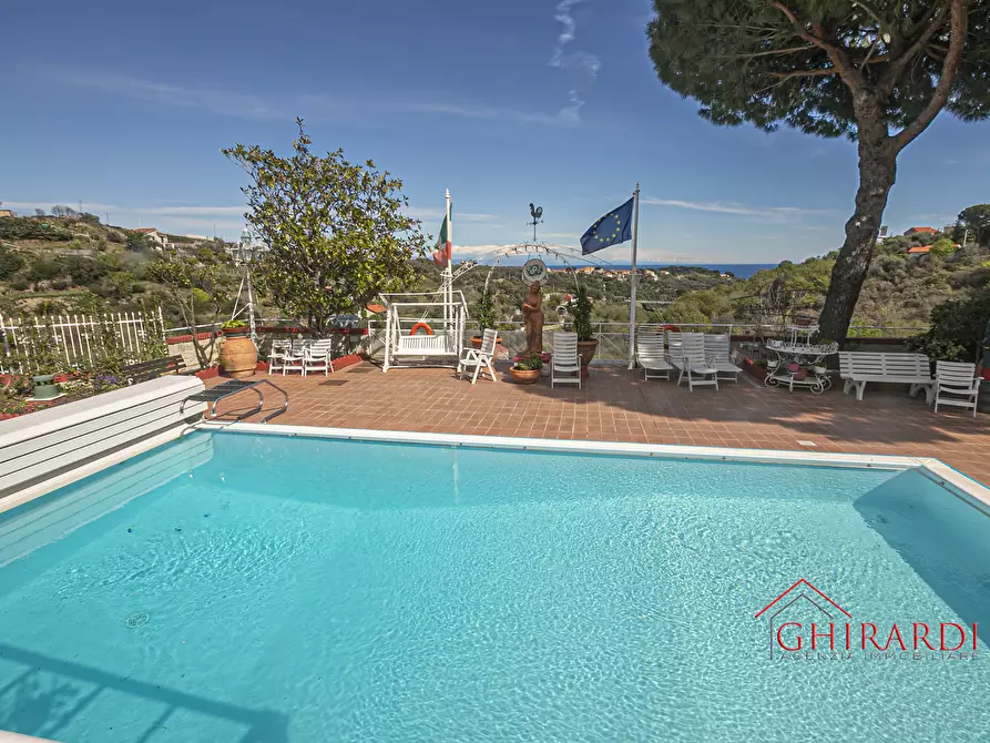 Immagine 69 di Villa in vendita  in VIA PECORILE a Celle Ligure