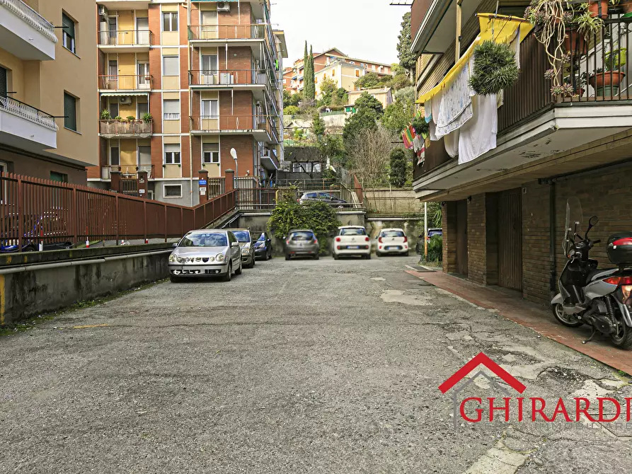 Immagine 54 di Bilocale in vendita  in Piazza Silvio Arrivabene 7a a Genova